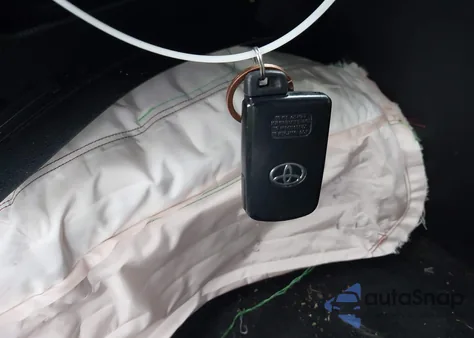 2019 Toyota Highlander Se z USA, uszkodzony, nr VIN 5TDKZRFH7KS348958